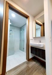 Lakeville (D22), Condominium #564586281
